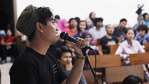 diskusi-film-di-TBS-Solo