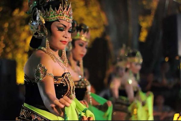 Solo-24-Jam-Menari-2015