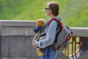 gendongan bayi gendongan bayi