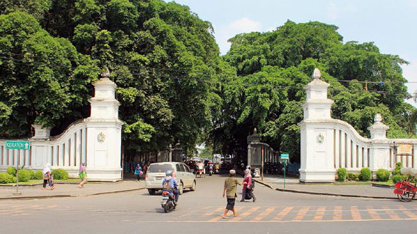 Gapura Gladak Keraton Surakarta Hadiningrat kompascom