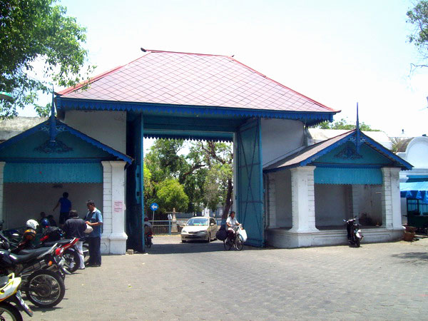 Kori-brojonolo-kidul-keraton-surakarta-hadiningrat