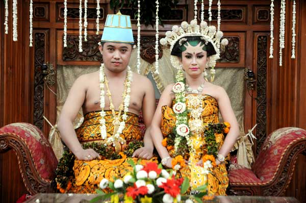 foto Busana dan Rias Pengantin Solo Basahan fresh photography