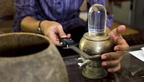 Lingga-Yoni yang ditemukan saat pemugaran Candi Sukuh