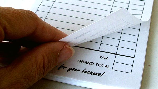 kwitansi-nota-dan-faktur-sebagai-alat-transaksi