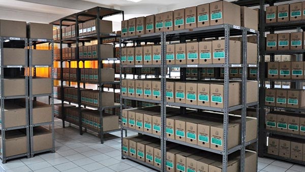 ruang-penyimpanan-arsip-kantor-pembagian area