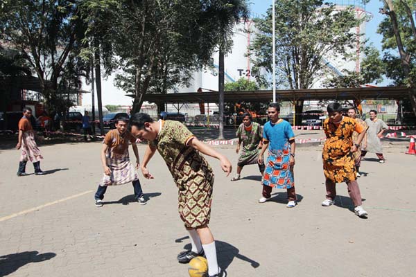 Ide Lomba 17 Agustus futsal pakai sarung